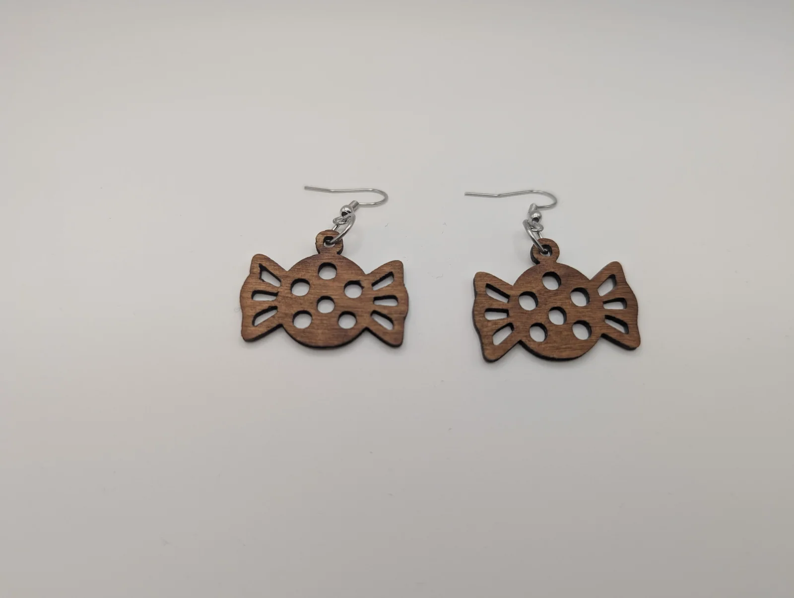 Boucles d’oreilles en bois : bonbons 2